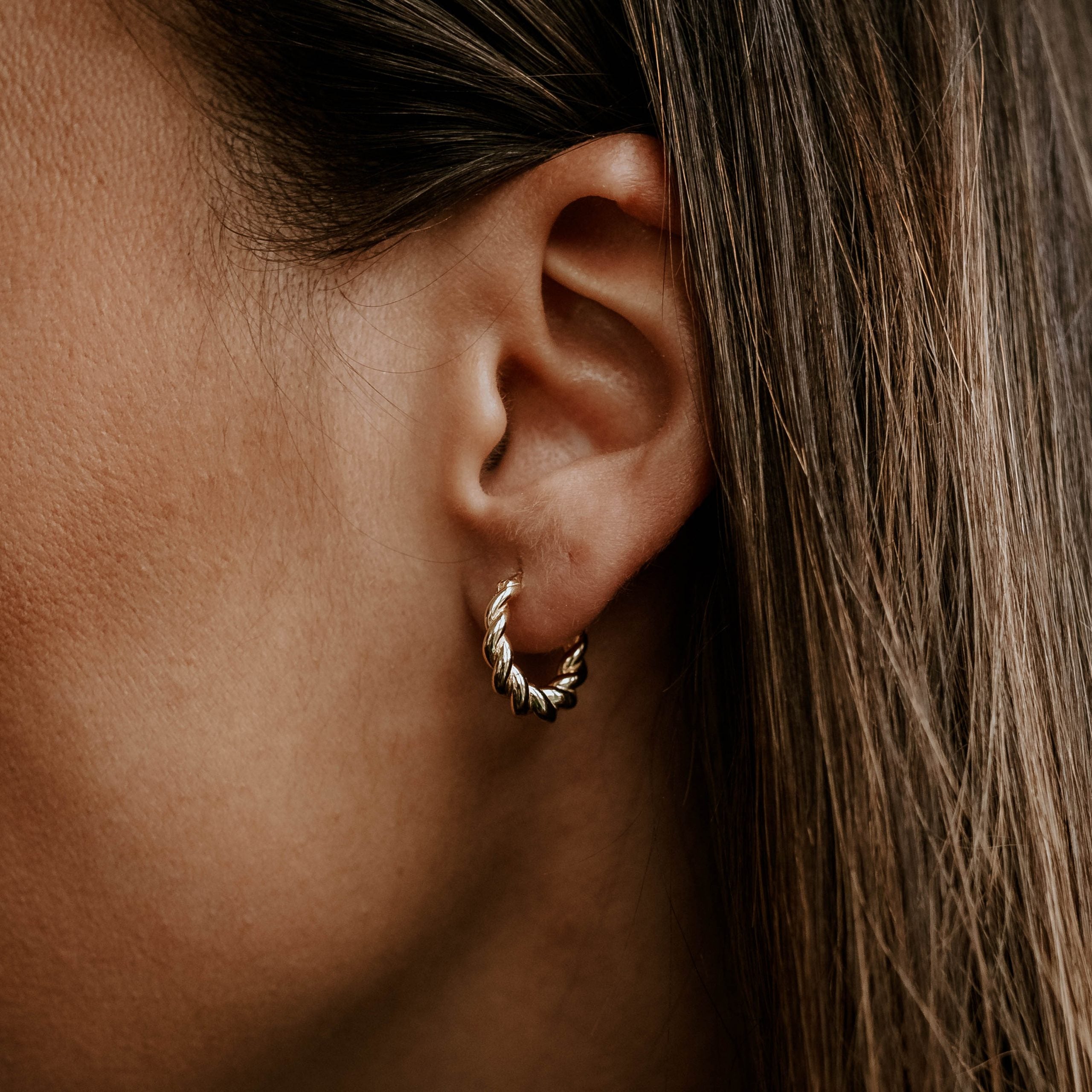 Les boucles d’oreilles FIERCE