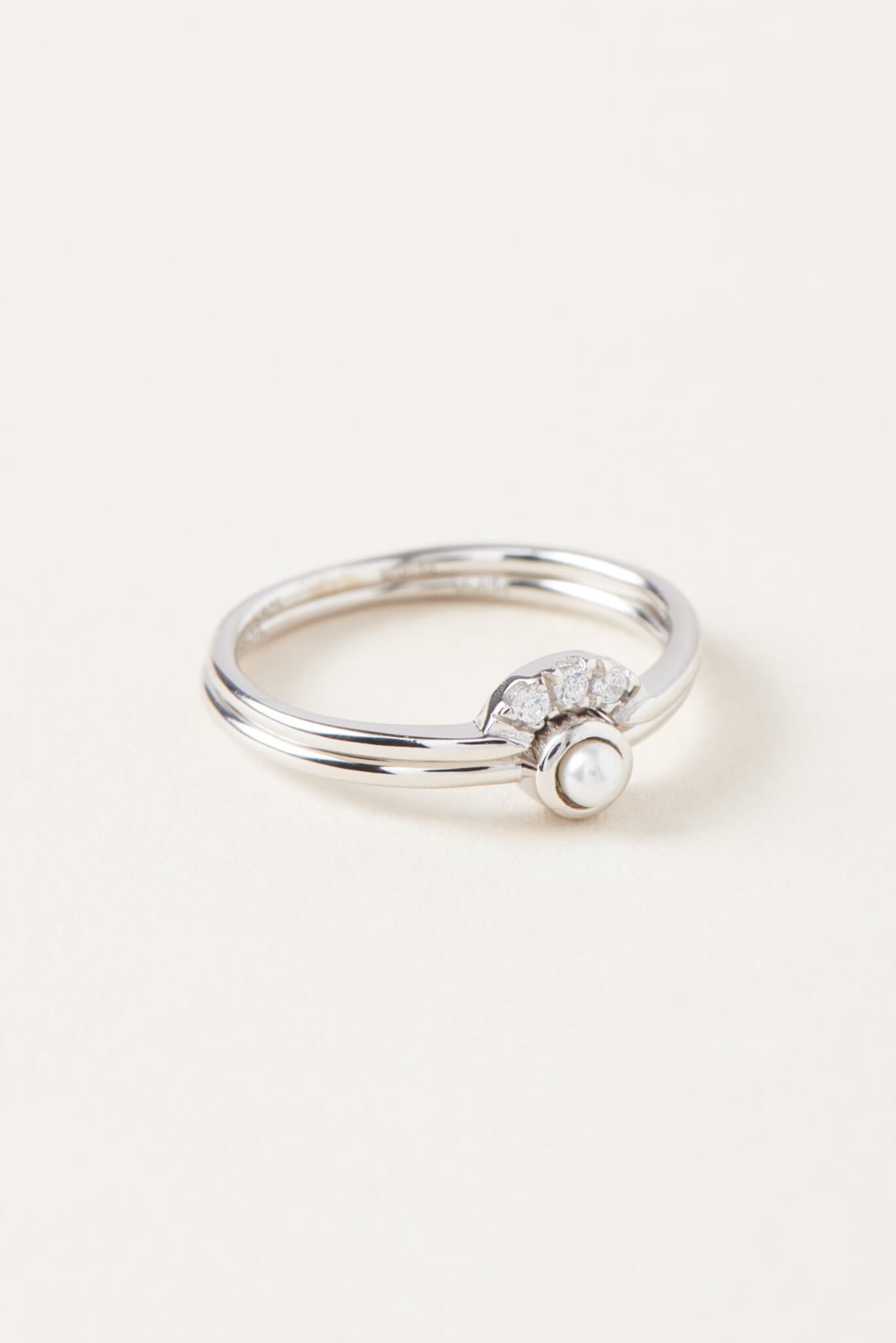 La bague GENEVIÈVE Or blanc